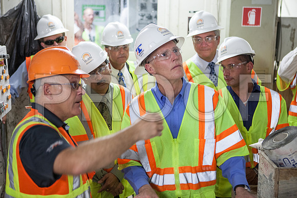 20120614-DG_Govenor_Rick_Scott_Visite_MT_Miami_FL_IMG-6763