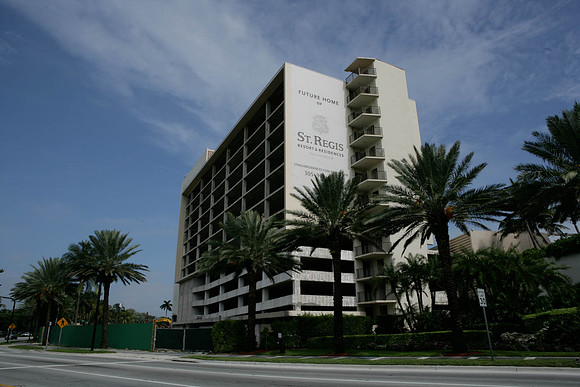 St_Regis_Demolition_20071025_Bal_Harbor_FL-0005-2