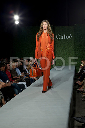 7016_DG_CLOE_FASHION_FISHER_11282011_AL1B2935