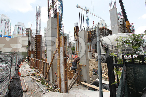 20150701_Related_SLS_Brickell_9C7C0795