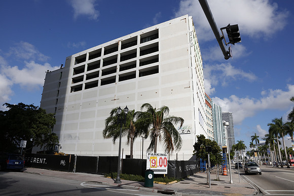 20151108300_Biscayne_Moriarty_75A7681