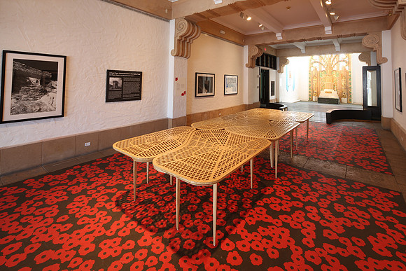 20150225_Wolfsonian_Museum_nick_Table_9C7C0178