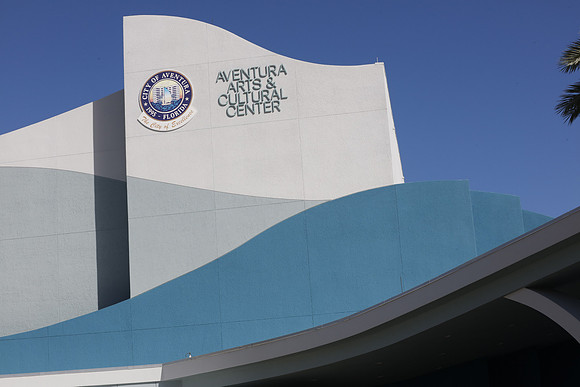 20151109Aventura_Arts_and_Cultural_Center_75A8201
