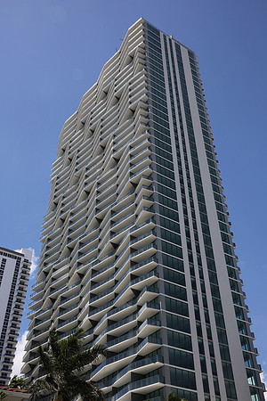 20150515_Related_Icon_On_The_Bay_9C7C6704