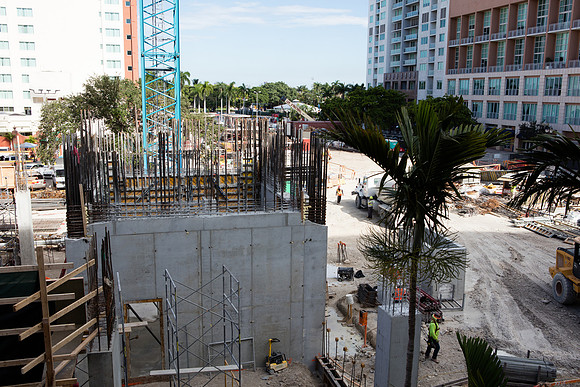 20160928_300_Biscayne_Vice_Moriarty_S5A3708