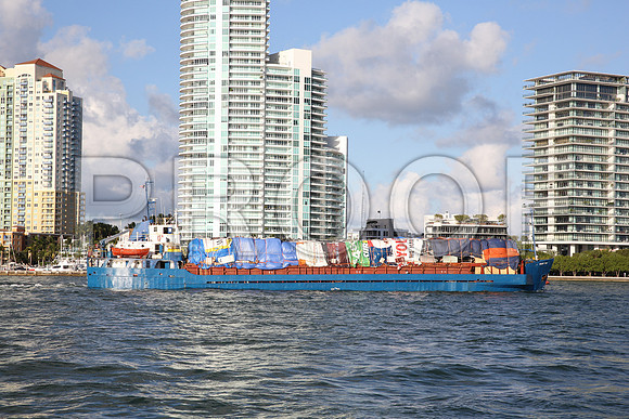 20151212_Container ship_IMG_4997