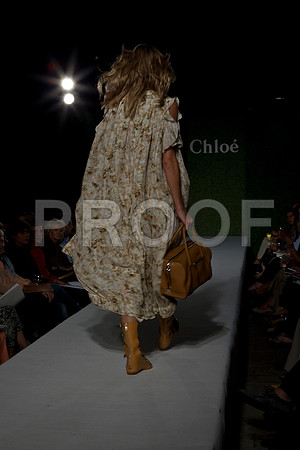 7016_DG_CLOE_FASHION_FISHER_11282011_AL1B2961