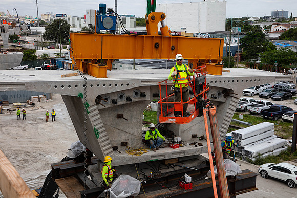 20201102_Connecting_Miami__75A6798