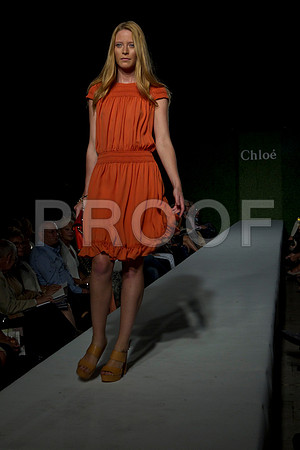 7016_DG_CLOE_FASHION_FISHER_11282011_AL1B2972