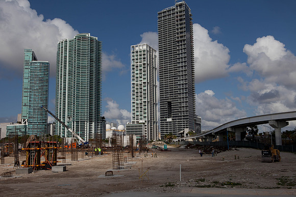 20110621-5030_A_DG_Museum_Construction_Miami_FL_2011_IMG_6714