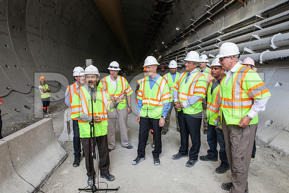 20120614-DG_Govenor_Rick_Scott_Visite_MT_Miami_FL_IMG-7053