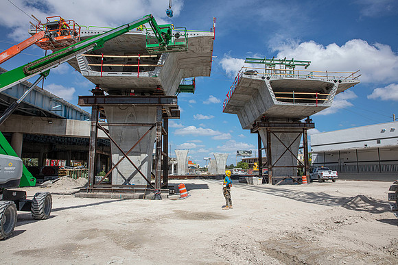 20210408_Connecting_Miami_75A0024